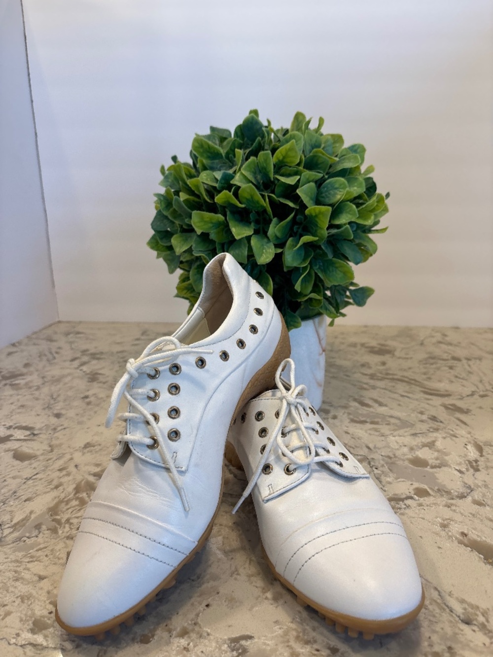 Women’s Walter Genuin White Leather Golf Shoes Metal Eyelets 37.5